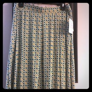 NWT LuLaRoe Madison Skirt size L